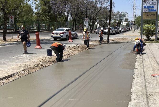 Construccion y rehabilitacion de banquetas