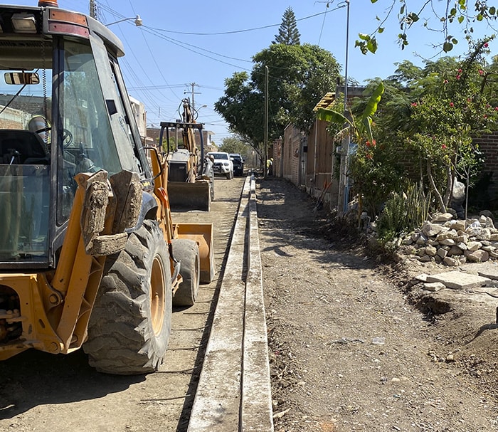 Construccion y rehabilitacion de banquetas