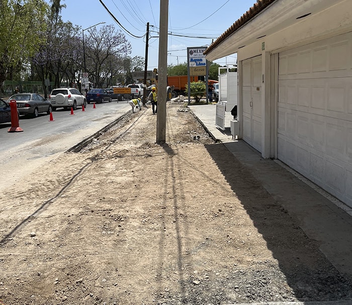 Construccion y rehabilitacion de banquetas
