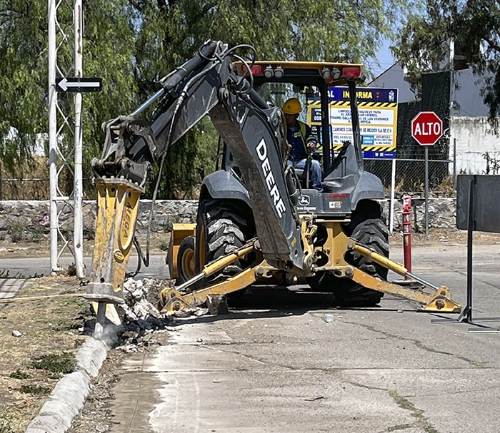 Construccion y rehabilitacion de banquetas